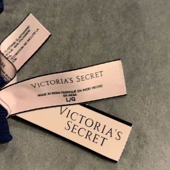 NWT. Victoria  Secret Navy Blue Bralette Size Large. Lace Runs Small - Picture 5 of 6